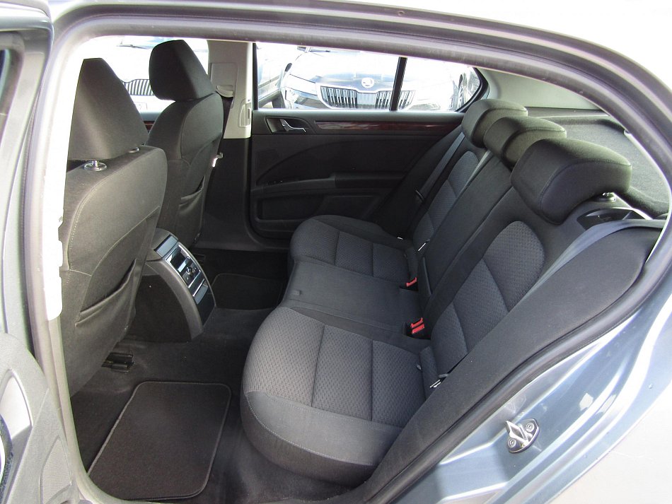 Škoda Superb II 2.0 TDi Elegance