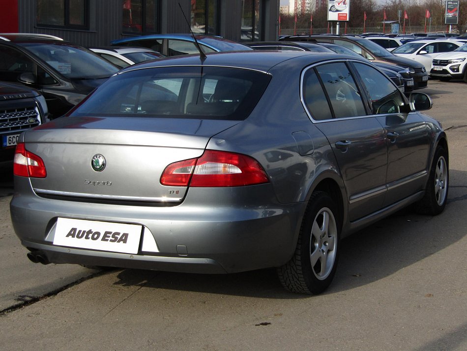 Škoda Superb II 2.0 TDi Elegance