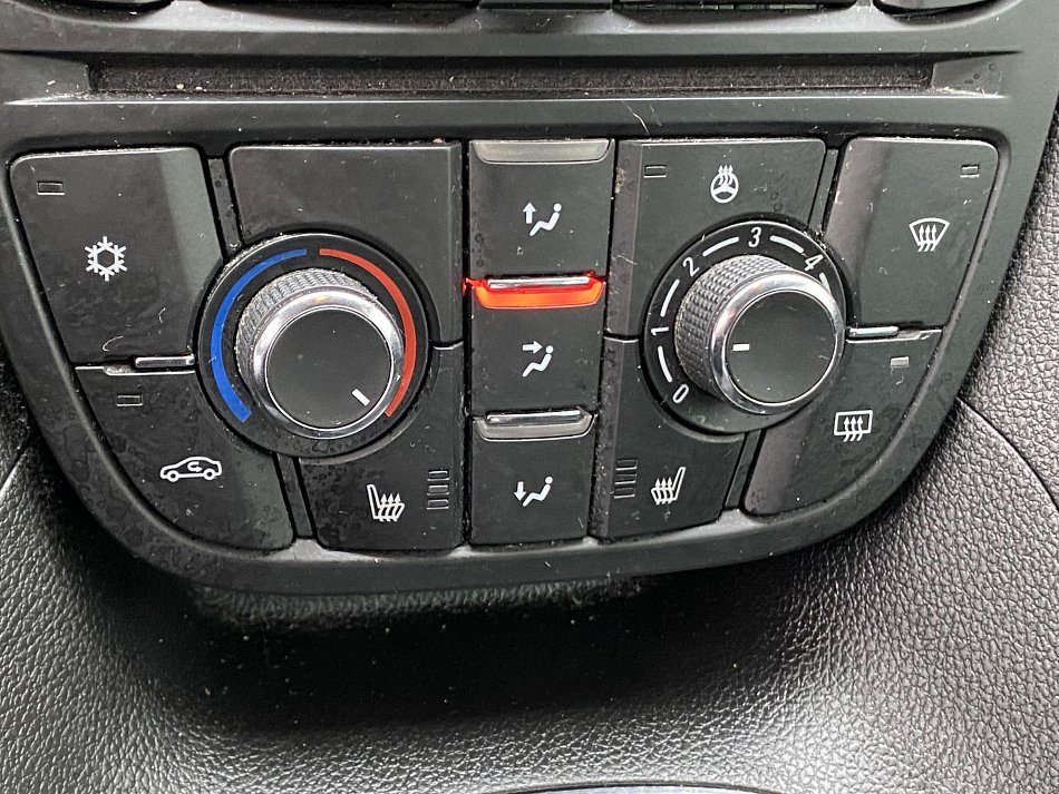 Opel Meriva 1.4T Edition 150