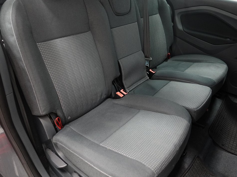 Ford Grand C-MAX 1.6 TDCI  7míst