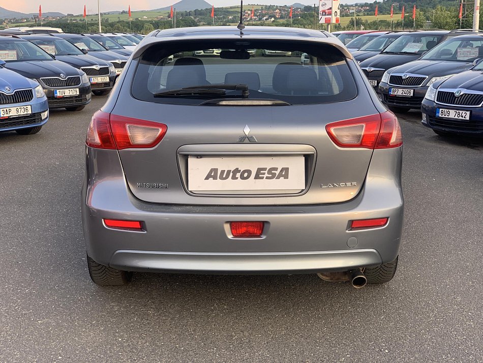 Mitsubishi Lancer 1.8 Di-D 