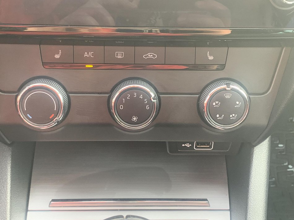 Škoda Octavia III 1.4 TSi Ambition