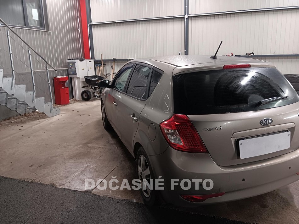 Kia Ceed 1.4i 