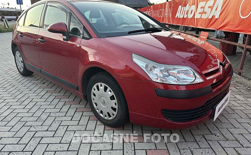 Citroën C4 1.4i 