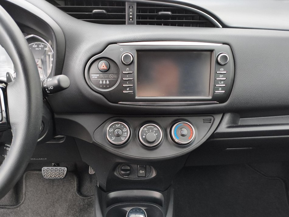 Toyota Yaris 1.5 i 
