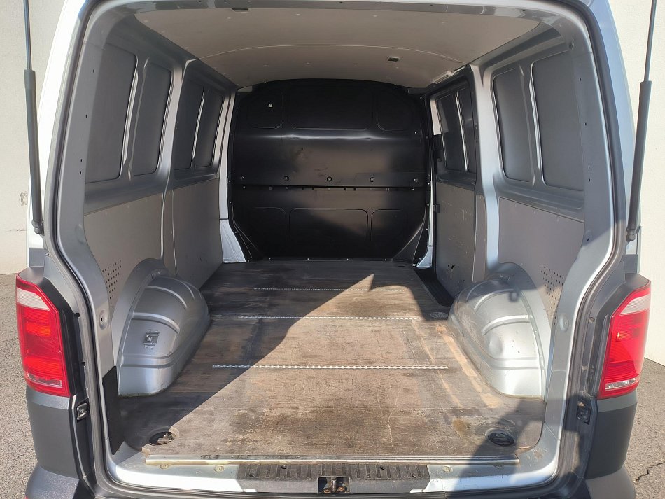 Volkswagen Transporter 2.0TDi  T6