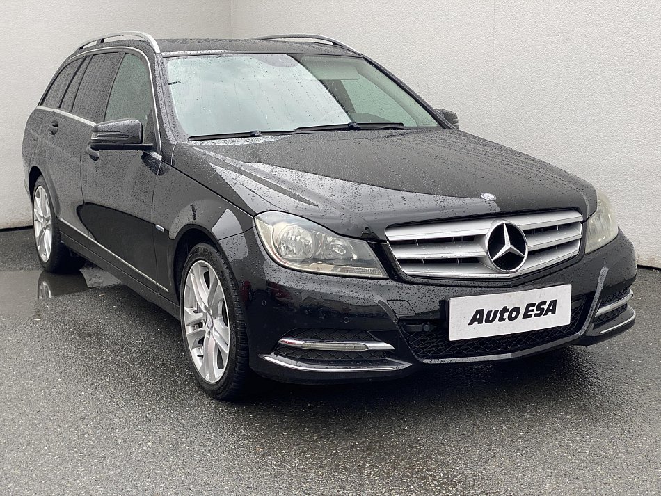 Mercedes-Benz Třída C 2.2 CDi  C 220