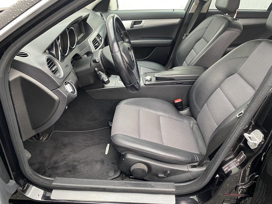 Mercedes-Benz Třída C 2.2 CDi  C 220
