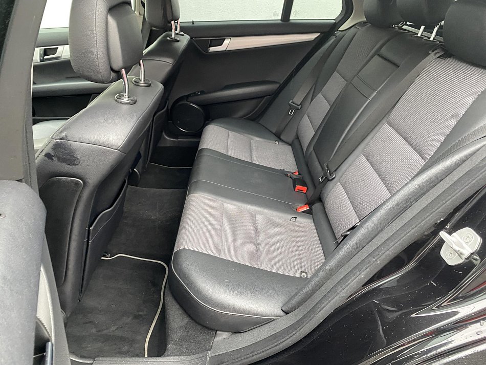 Mercedes-Benz Třída C 2.2 CDi  C 220