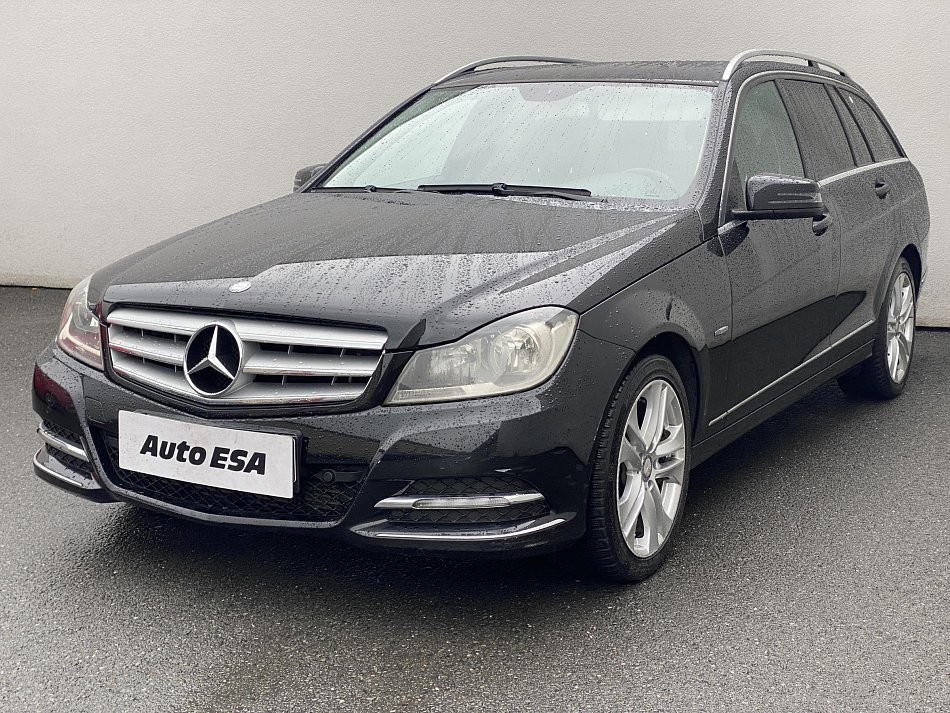 Mercedes-Benz Třída C 2.2 CDi  C 220