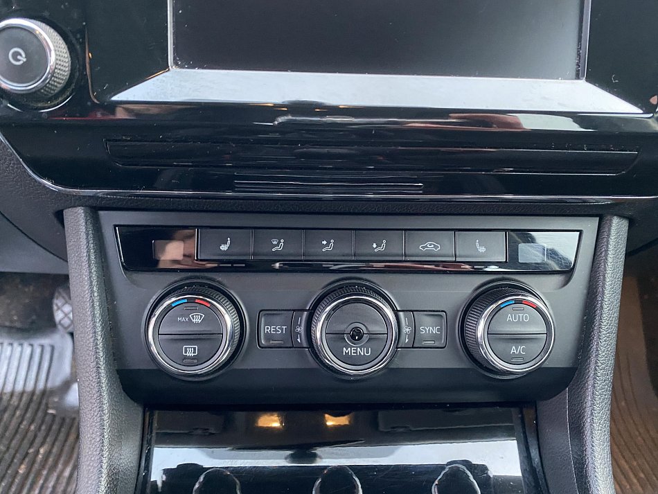 Škoda Superb III 2.0 TDi Style