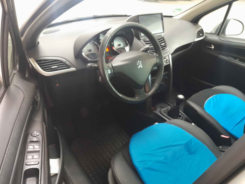Peugeot 207 1.6i 