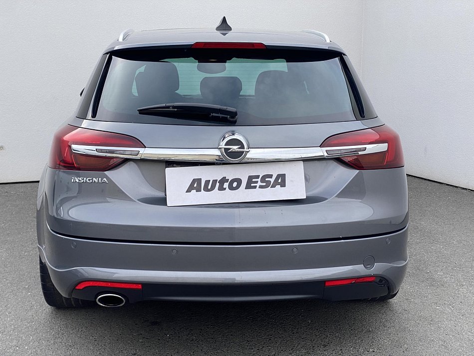 Opel Insignia 2.0 CDTi OPC line