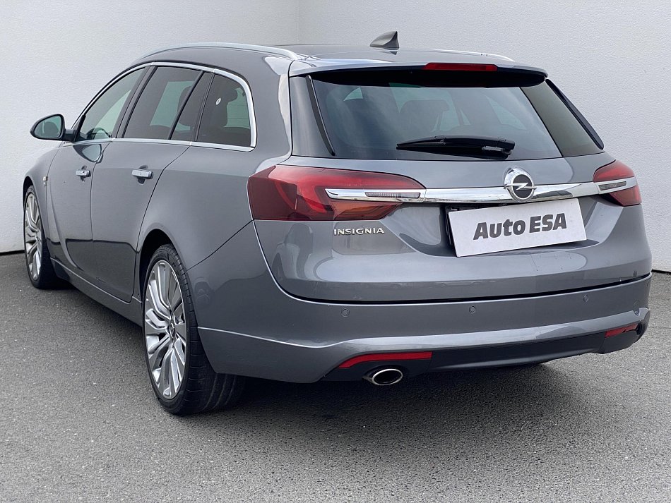 Opel Insignia 2.0 CDTi OPC line