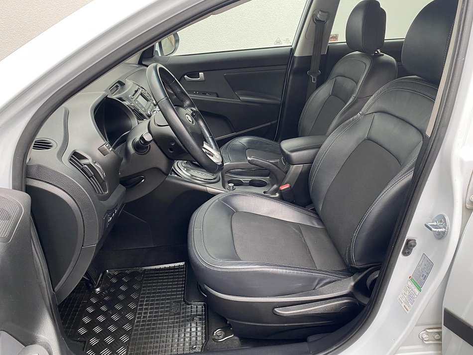 Kia Sportage 2.0 CRDI 