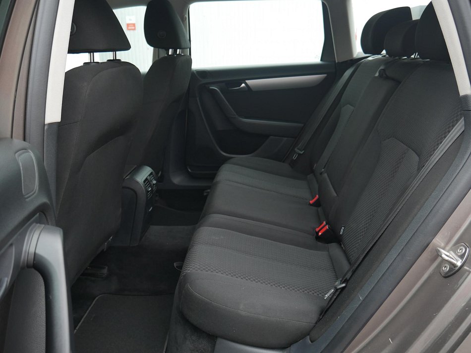 Volkswagen Passat 1.6 TDi 