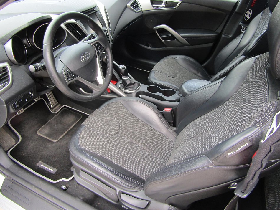 Hyundai Veloster 1.6i 