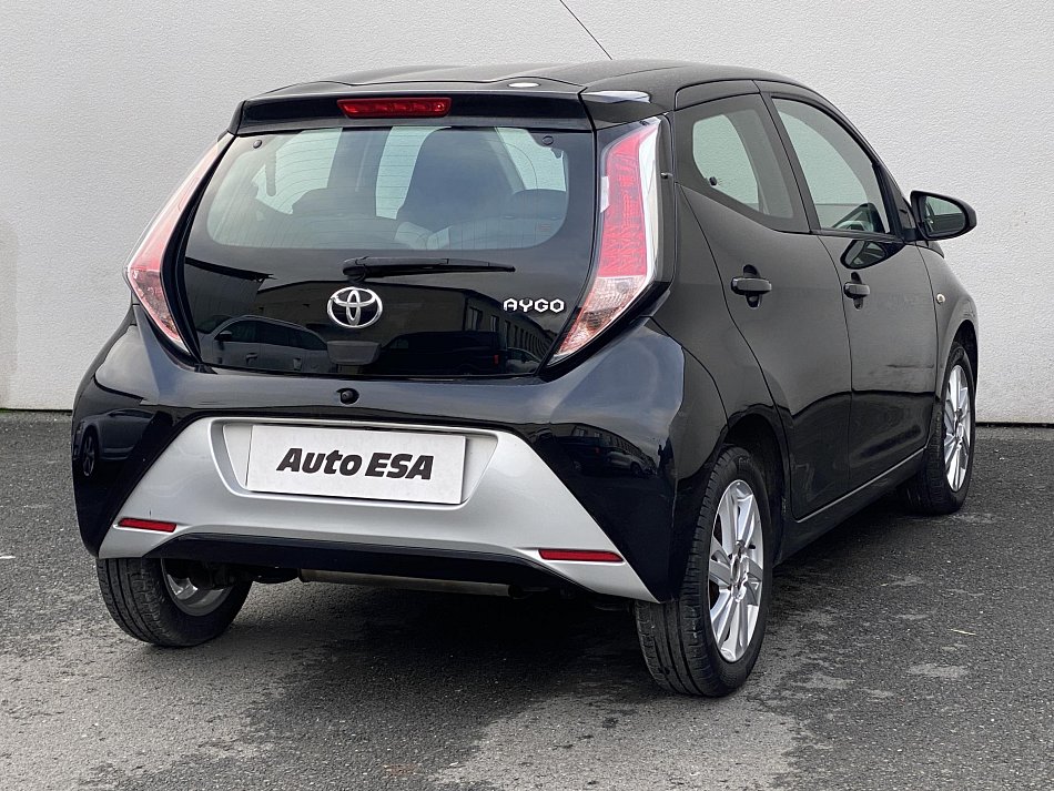 Toyota Aygo 1.0i X-play
