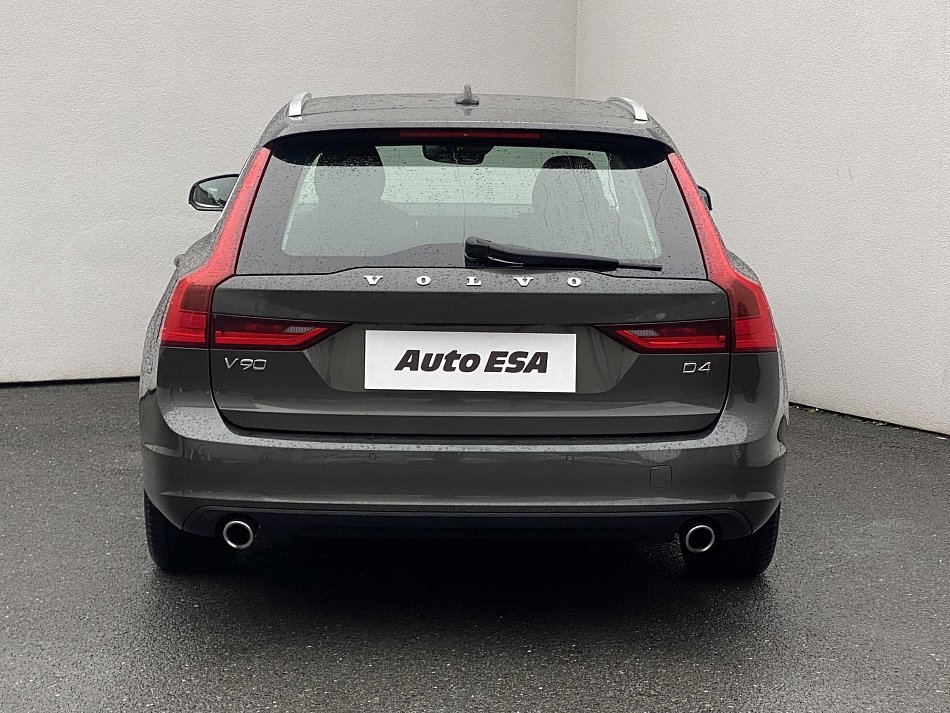 Volvo V90 2.0 D4 Momentum