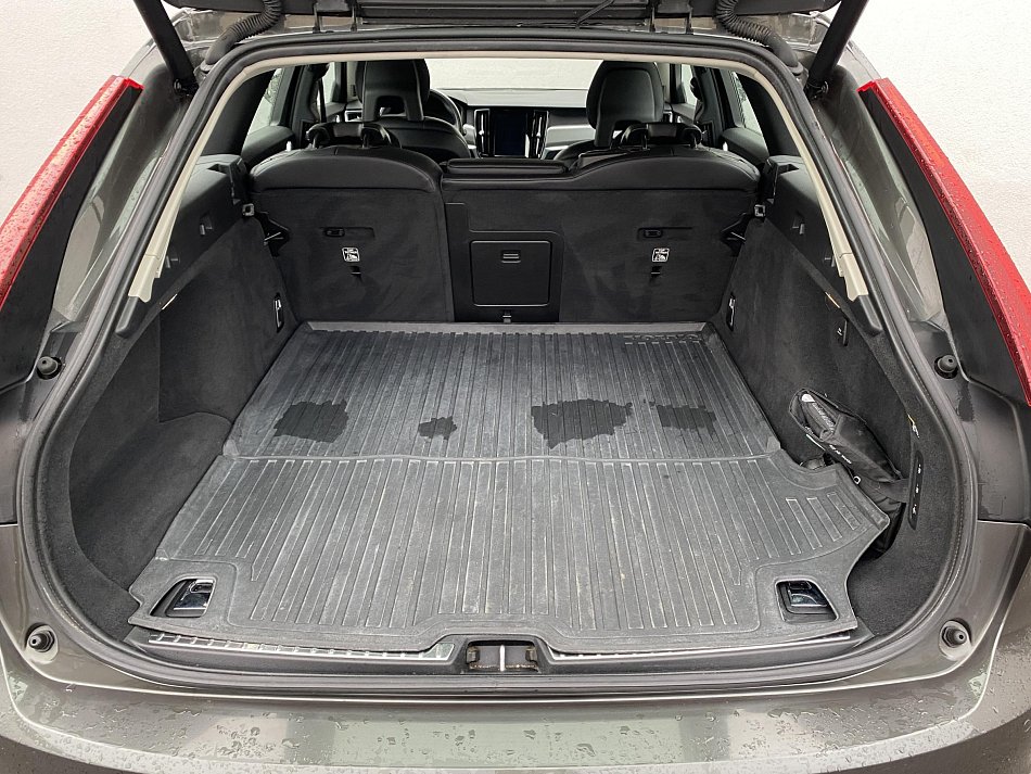 Volvo V90 2.0 D4 Momentum