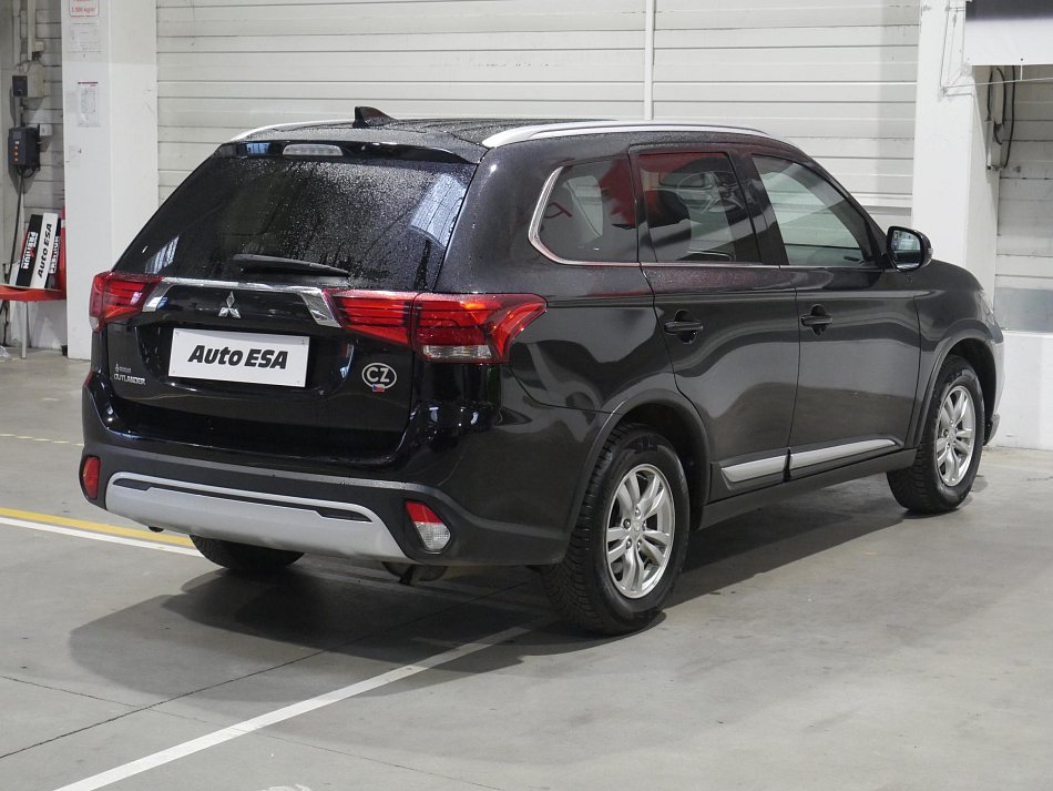 Mitsubishi Outlander 2.0i Intense