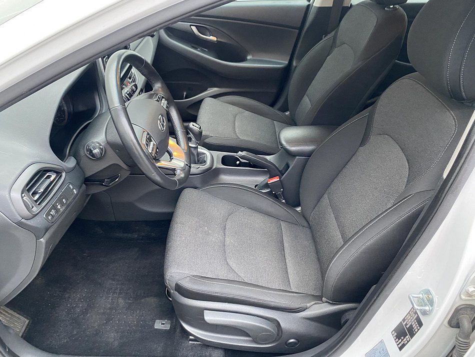 Hyundai I30 1.5 DPi Smart