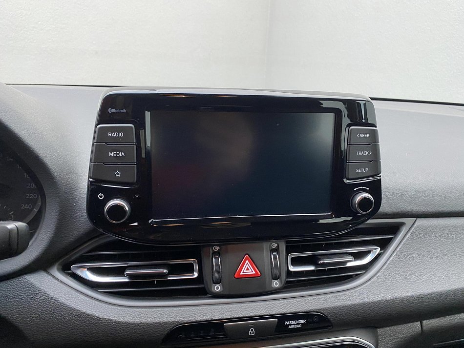 Hyundai I30 1.5 DPi Smart