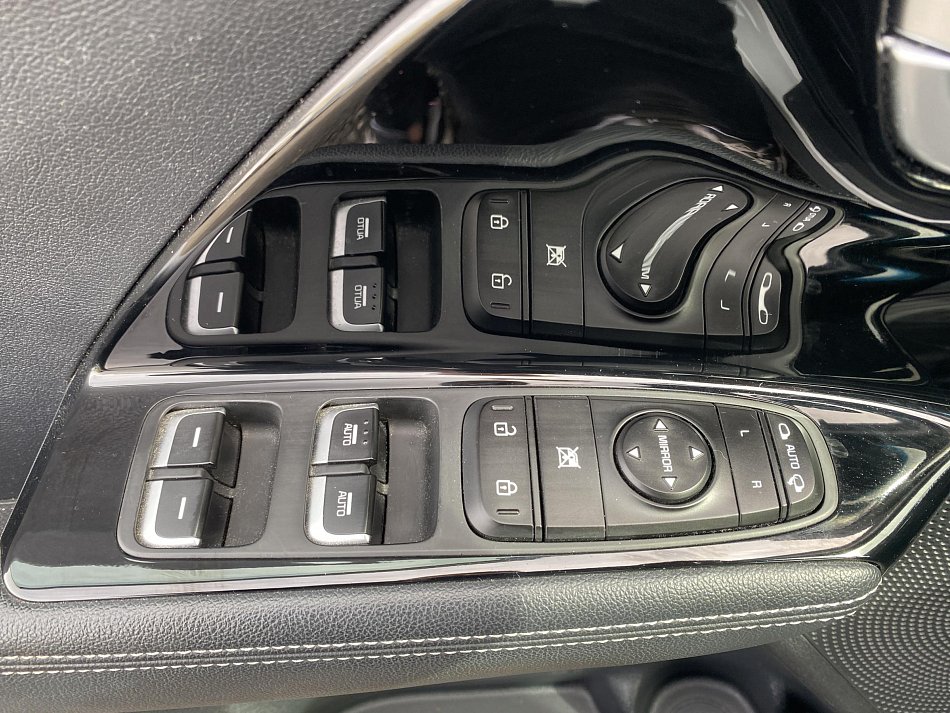 Kia Niro 1.6 i Exclusive