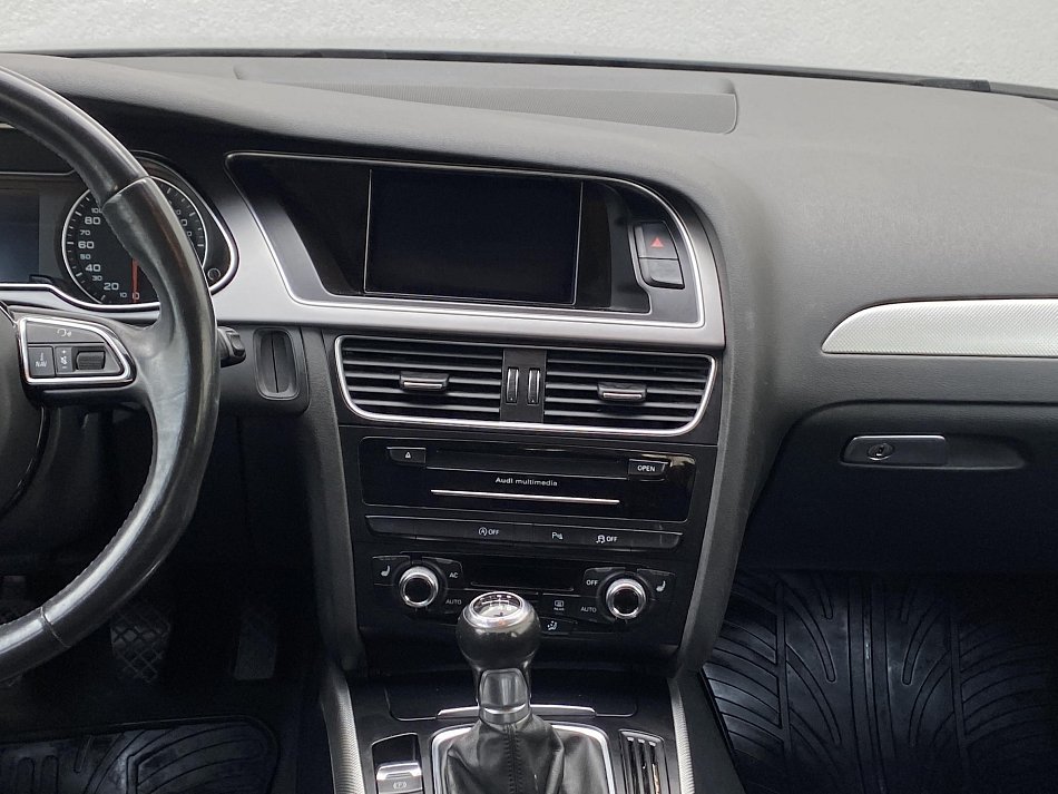 Audi A4 2.0 TDi 