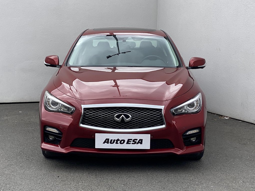 Infiniti Q50 2.0 T 