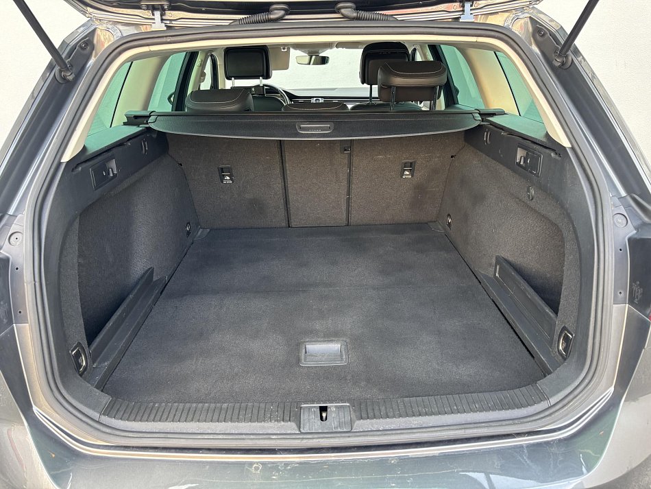 Volkswagen Passat 2.0 TDi 