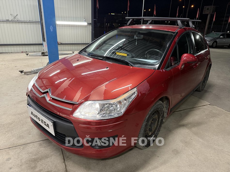 Citroën C4 1.4i 