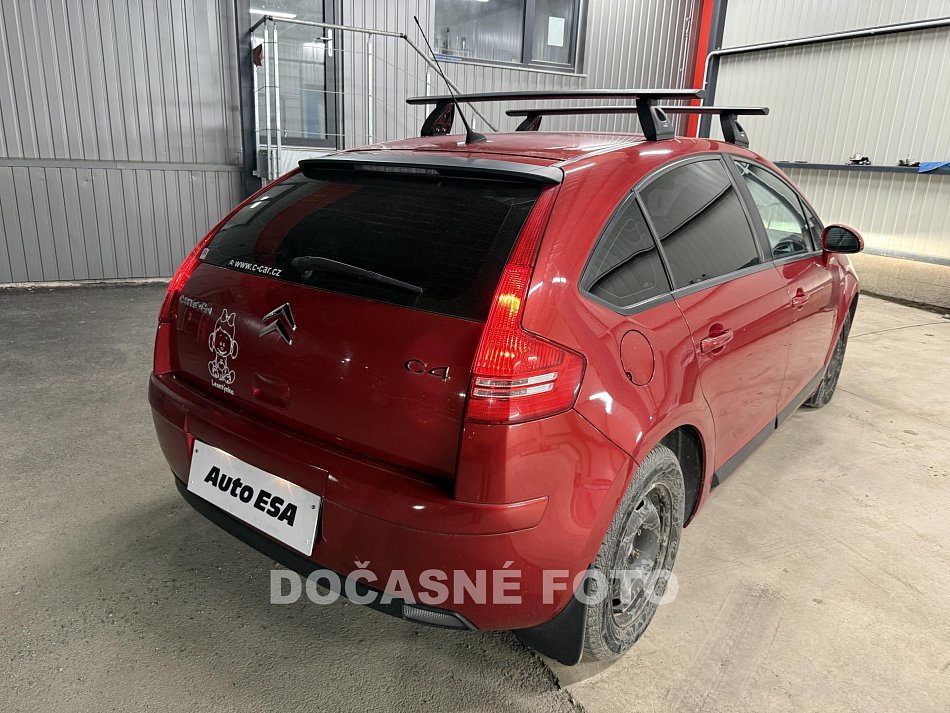 Citroën C4 1.4i 