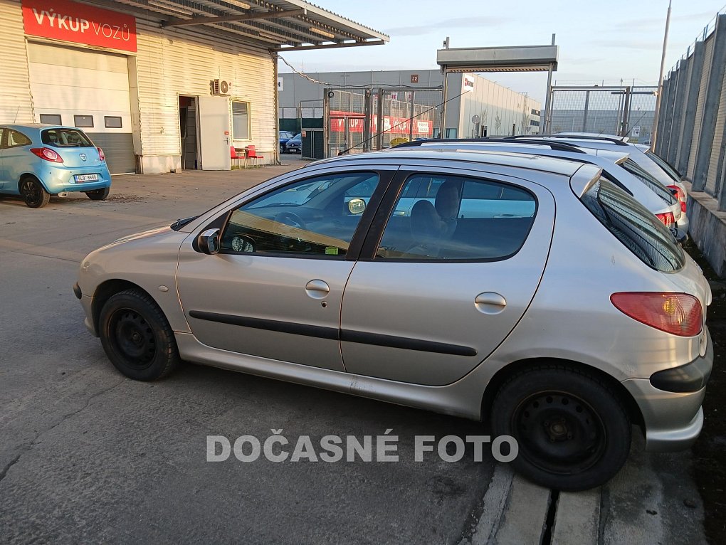 Peugeot 206 1.4 MPi 