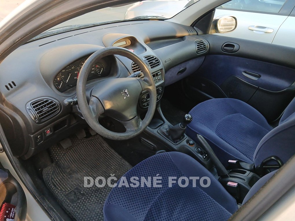 Peugeot 206 1.4 MPi 