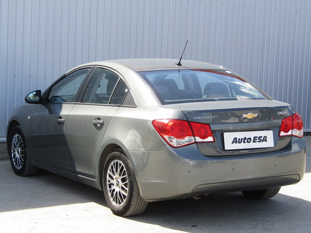 Chevrolet Cruze 1.8i 