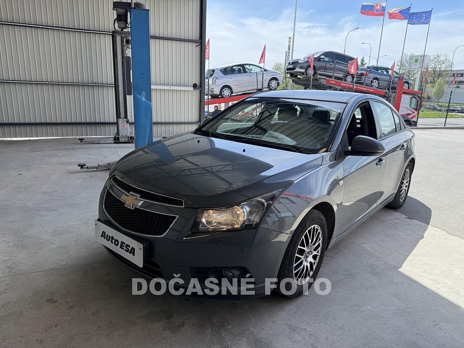 Chevrolet Cruze 1.8i 