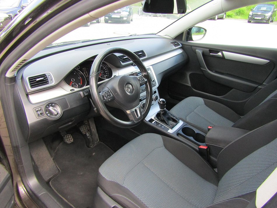 Volkswagen Passat 1.6 TDi 