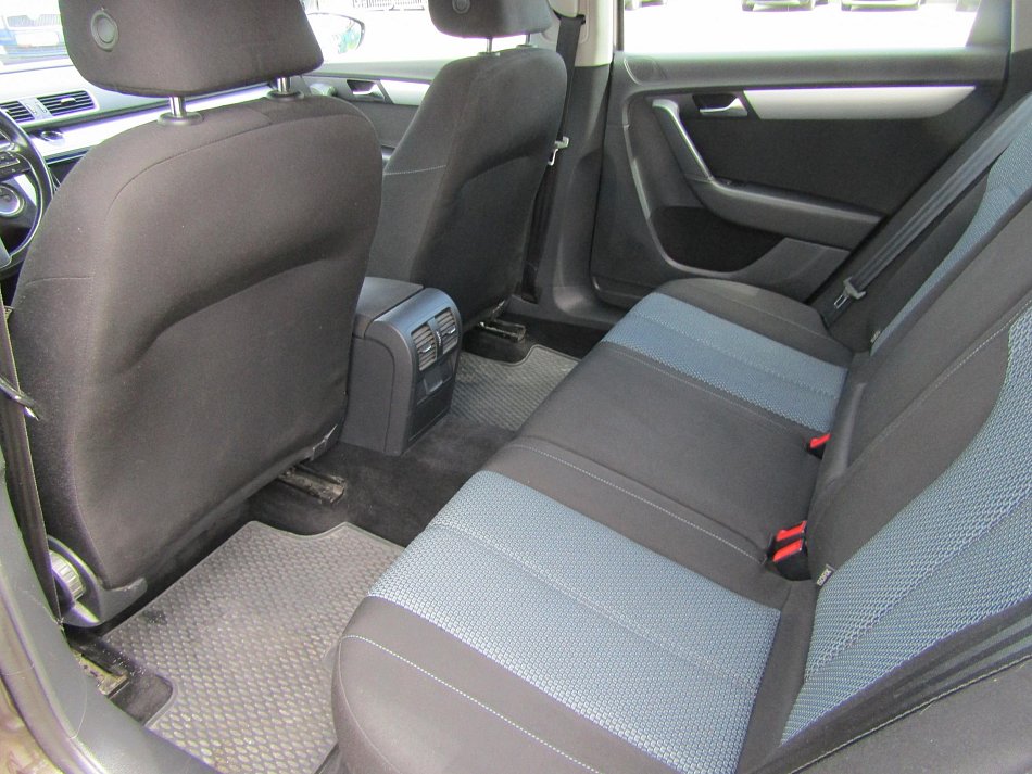Volkswagen Passat 1.6 TDi 