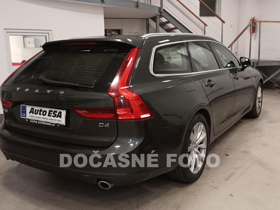 Volvo V90 2.0D4 