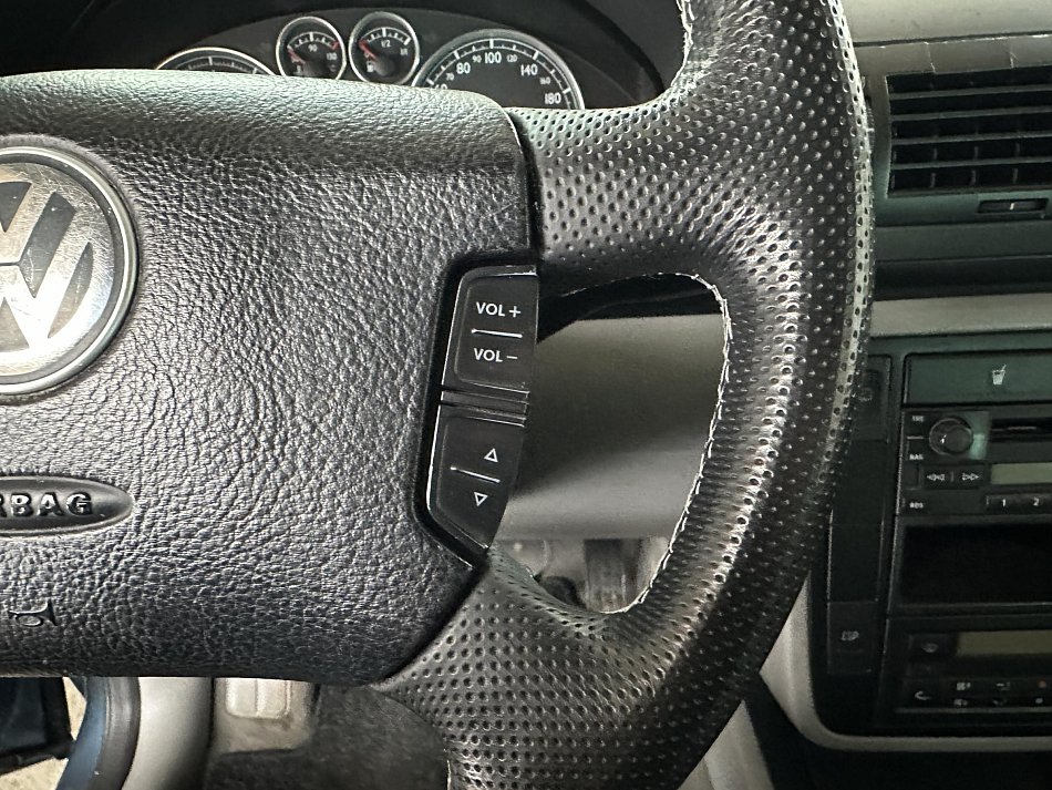 Volkswagen Sharan 2.0i  7míst