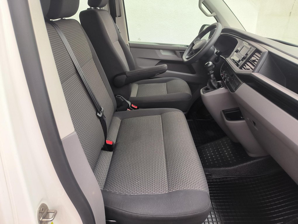 Volkswagen Transporter 2.0TDi  T6.1 9míst