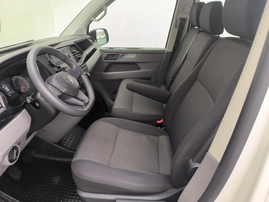 Volkswagen Transporter 2.0TDi  T6.1 9míst