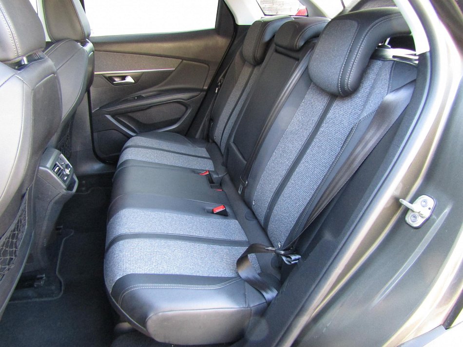 Peugeot 3008 1.5 HDi Allure