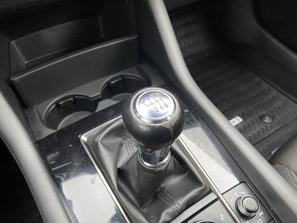 Mazda 3 2.0 i Skyactiv Revolution