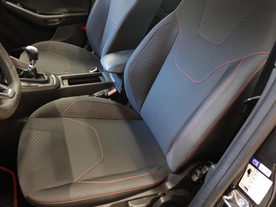 Ford Focus 1.5 EB ST-Line