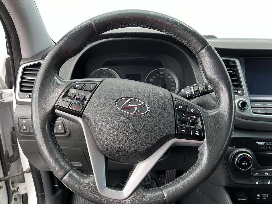 Hyundai Tucson 1.7 CRDi Trikolor