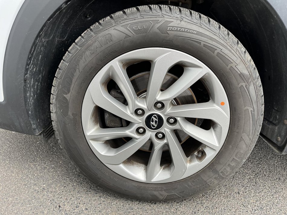 Hyundai Tucson 1.7 CRDi Trikolor