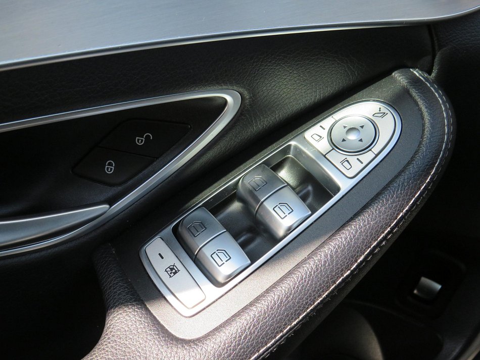 Mercedes-Benz Třída C 2.0CDi 