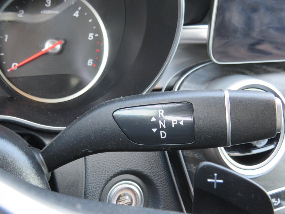 Mercedes-Benz Třída C 2.0CDi 